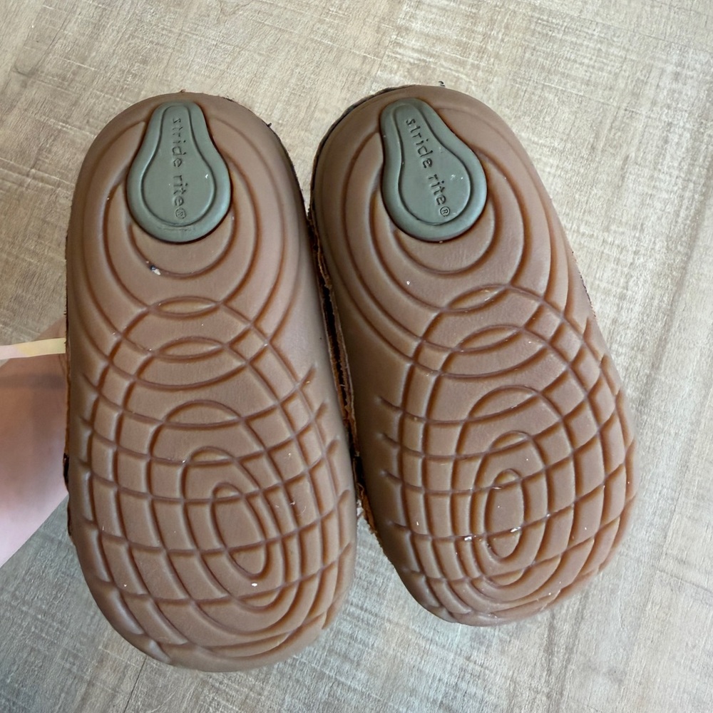 Stride Rite Soft Motion Martin Kids Shoes - Picture 4 of 4